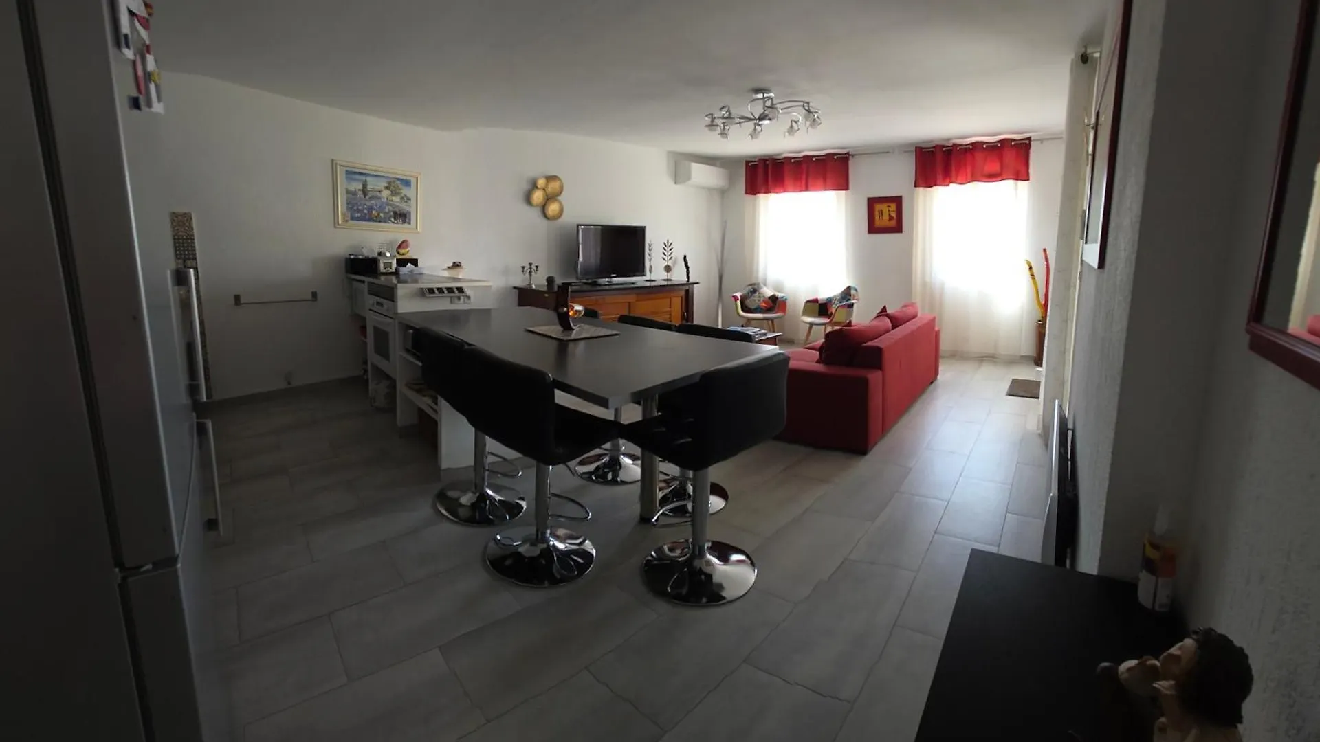 Entire Ground Floor In Beautiful Villa Saint-Raphael